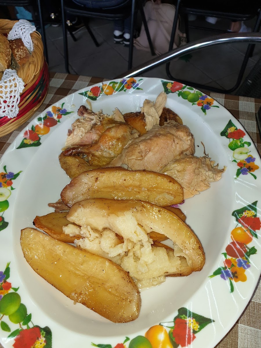 Sofia And Andreas Traditional House-7